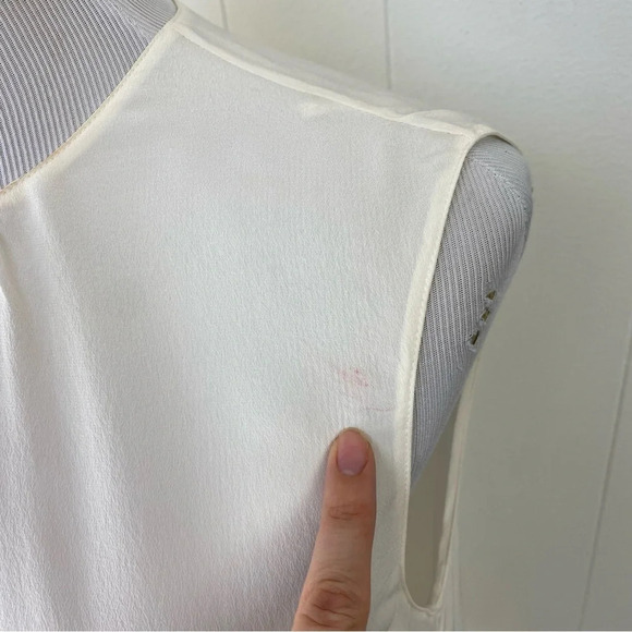 PRADA Silk Crepe De Chine Scalloped Hem Sleeveless Top Blouse Ivory Sz 44 Flaws* - Picture 4 of 16